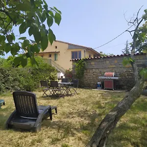 chez-la-nonna.hotels-rhonealpes.com/